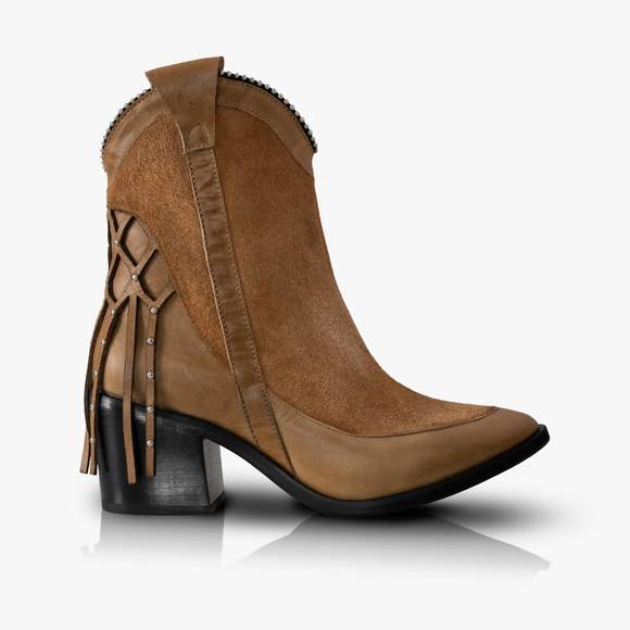 NEW BALA DI GALA short boots in camel